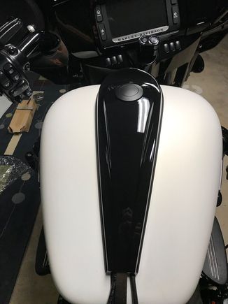 Smooth dash panel with flush mount cap