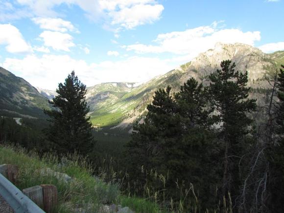 View off of the pullout on Bear Tooth Pass.