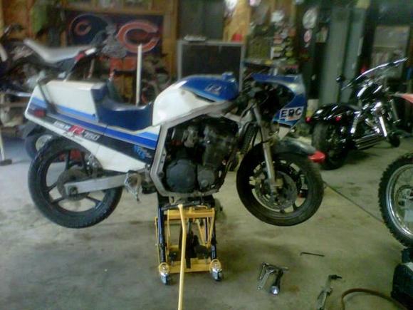 tn.jpg gsxr