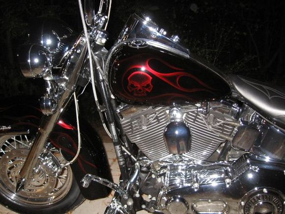 night left tank popping skull