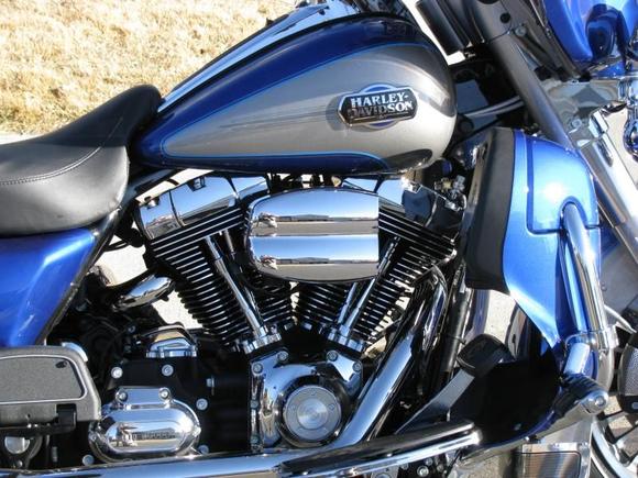 My 09 Ultra with 103" Stage III &amp; MoFlow Air Cleaner