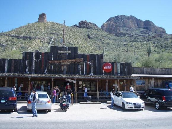 Tortilla Flat, Az