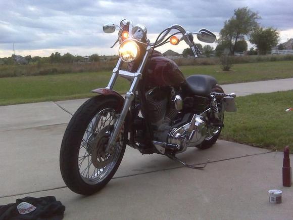 Dyna left front (lowered, buckhorns)