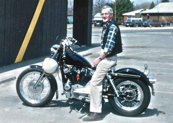 '72 XLH
Dad, age 75 and still riding!  He installed a kicker on this bike.