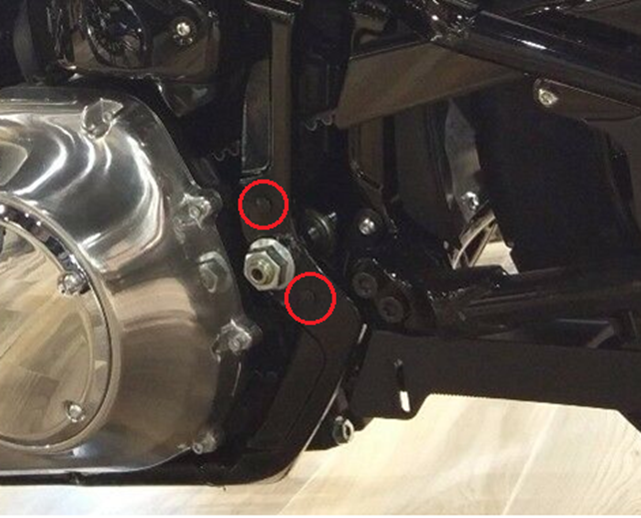 2018 softail passenger pegs