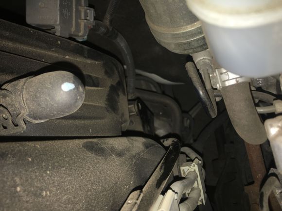 Rattle caused by this bracket no bolt