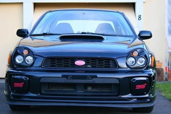Looking mean.. But in 2 weeks the JDM STi grille and Spec-C roof vent will be here for yet another face lift ;)