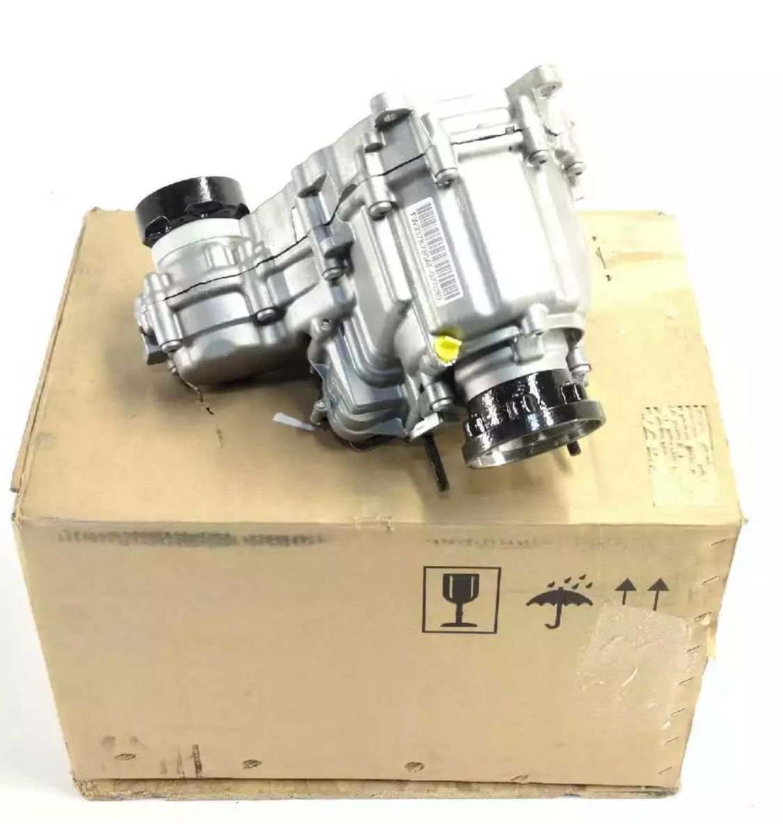 Drivetrain - New OEM Jaguar Transfer Case Unit  Fits: 2016-2023  XJ & F-Type AWD PN: C2D49257 - New - 2013 to 2023 Jaguar F-Type - West Point, TX 78963, United States