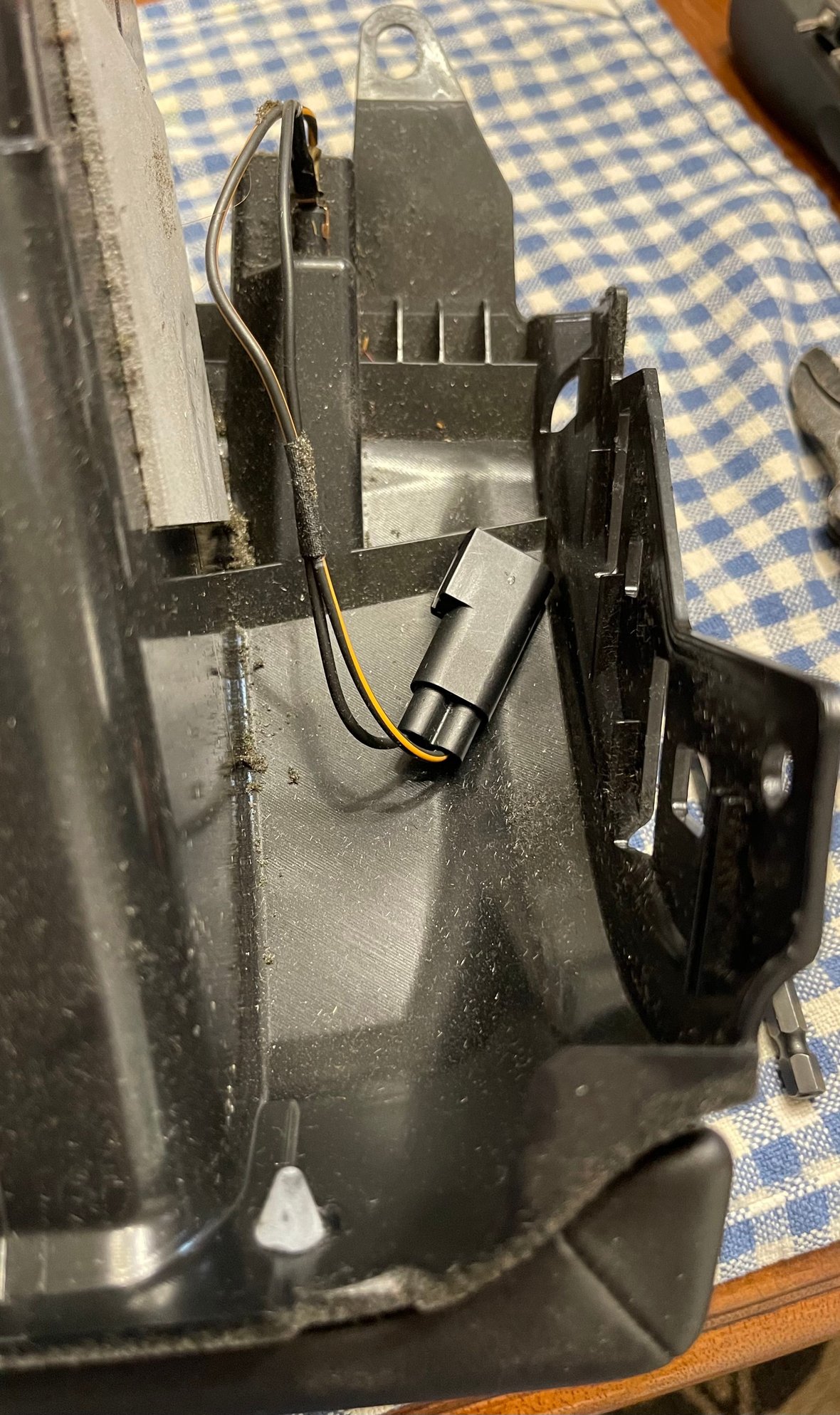 ( Is the image quality better inside with proper lighting? )