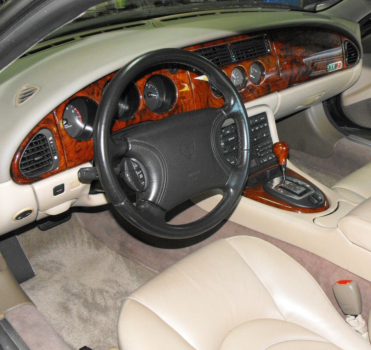 2001 Jaguar XKR - 2001 Jaguar XKR Coupe BRG / Tan - Used - VIN SAJDA41B71PA17560 - 116,000 Miles - 8 cyl - 2WD - Automatic - Coupe - Other - Oviedo, FL 32766, United States