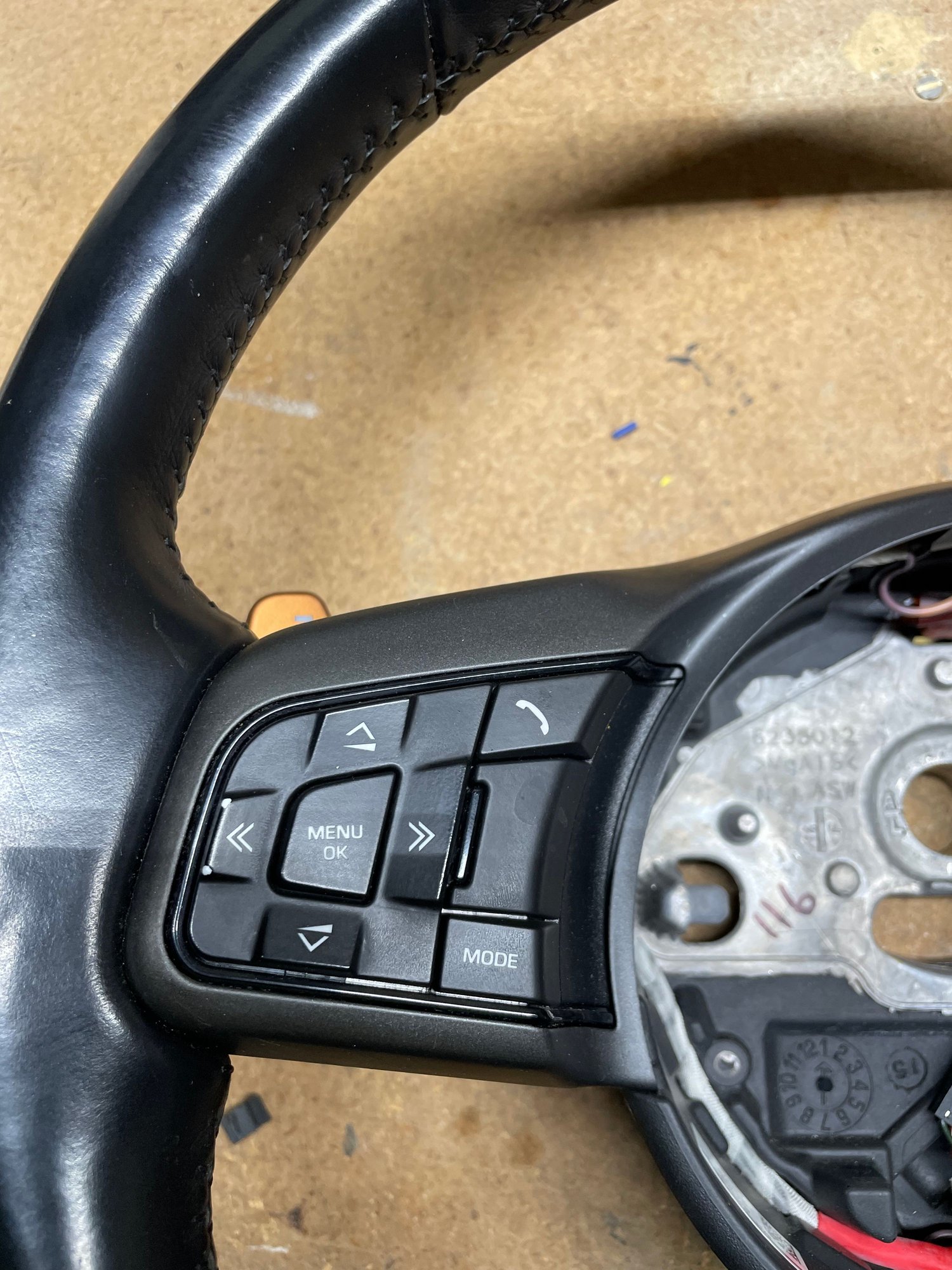 Steering/Suspension - F Type heated round steering wheel - Used - 2014 to 2022 Jaguar F-Type - Manassas, VA 20112, United States