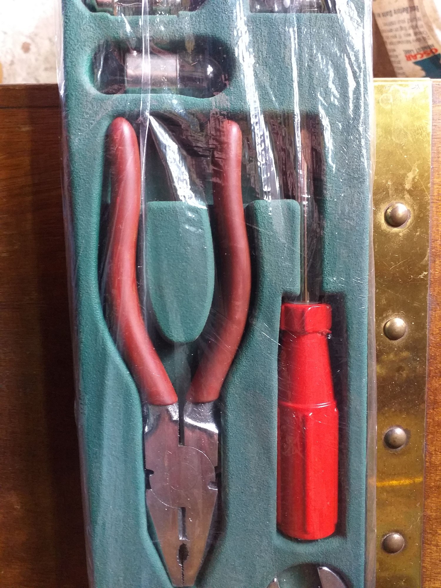 Accessories - X300/XJ6 Toolkit - Used - 1994 to 1997 Jaguar XJ6 - Marlborough SN83DF, United Kingdom