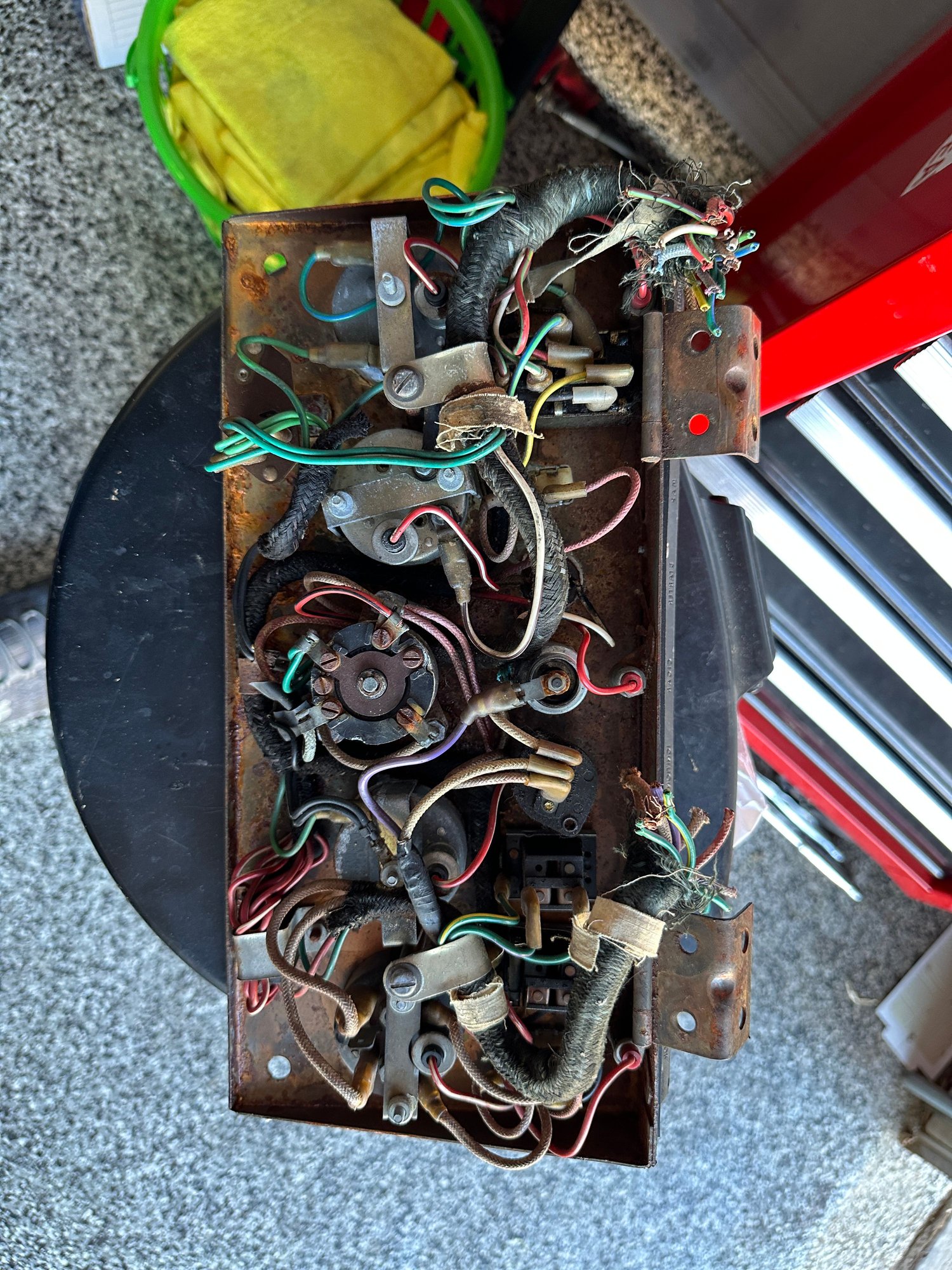 Interior/Upholstery - Mk I / Mk II / Daimler Center Instrument Panel complete with dials/guages (untested). - Used - 1955 to 1967 Jaguar All Models - Buckeye, AZ 85396, United States