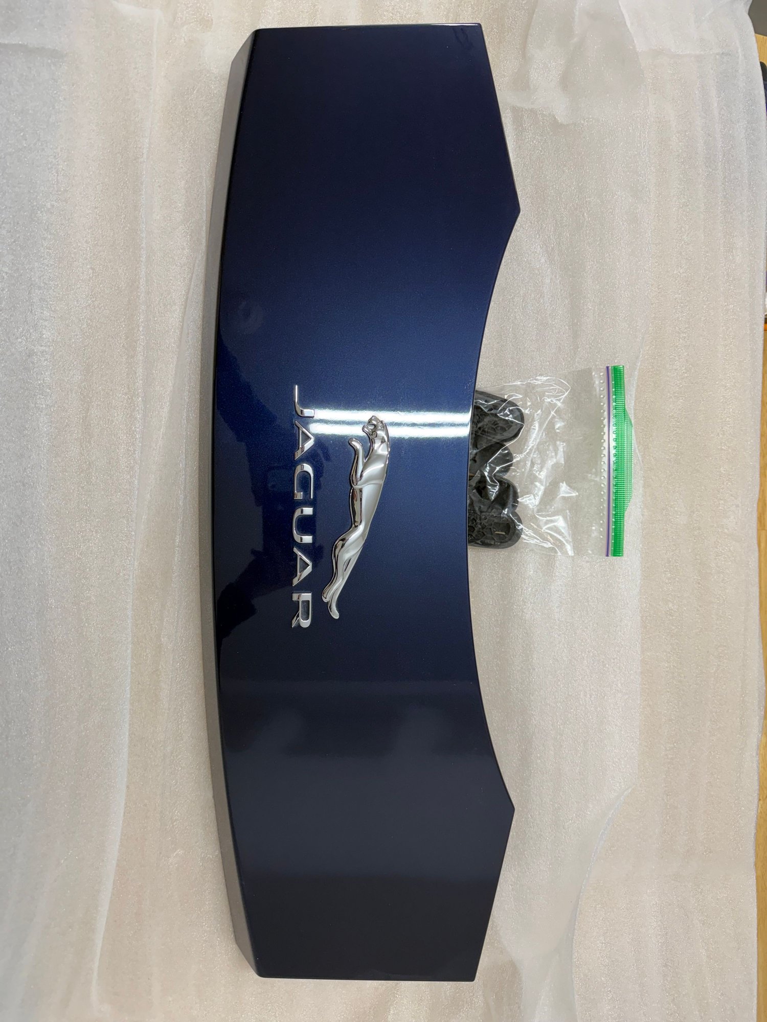Exterior Body Parts - Rear active wing panel and mechanism - Used - 2015 to 2019 Jaguar F-Type - Alpharetta, GA 30022, United States