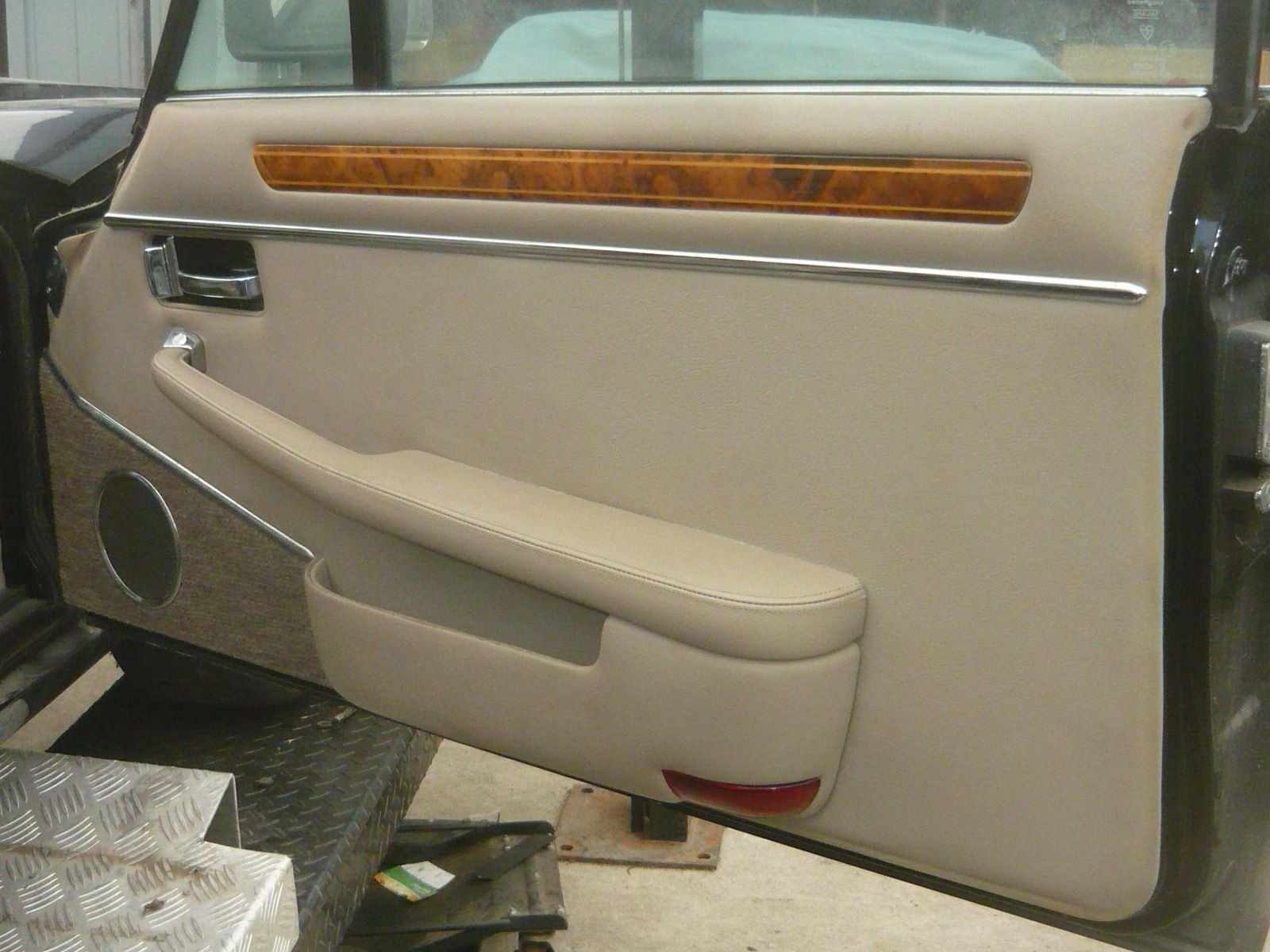 Interior/Upholstery - Jaguar XJSC Cabriolet Interior- Nice- Complete- Seats, door panels, console, more - Used - 1985 to 1988 Jaguar XJS - San Francisco, CA 94116, United States