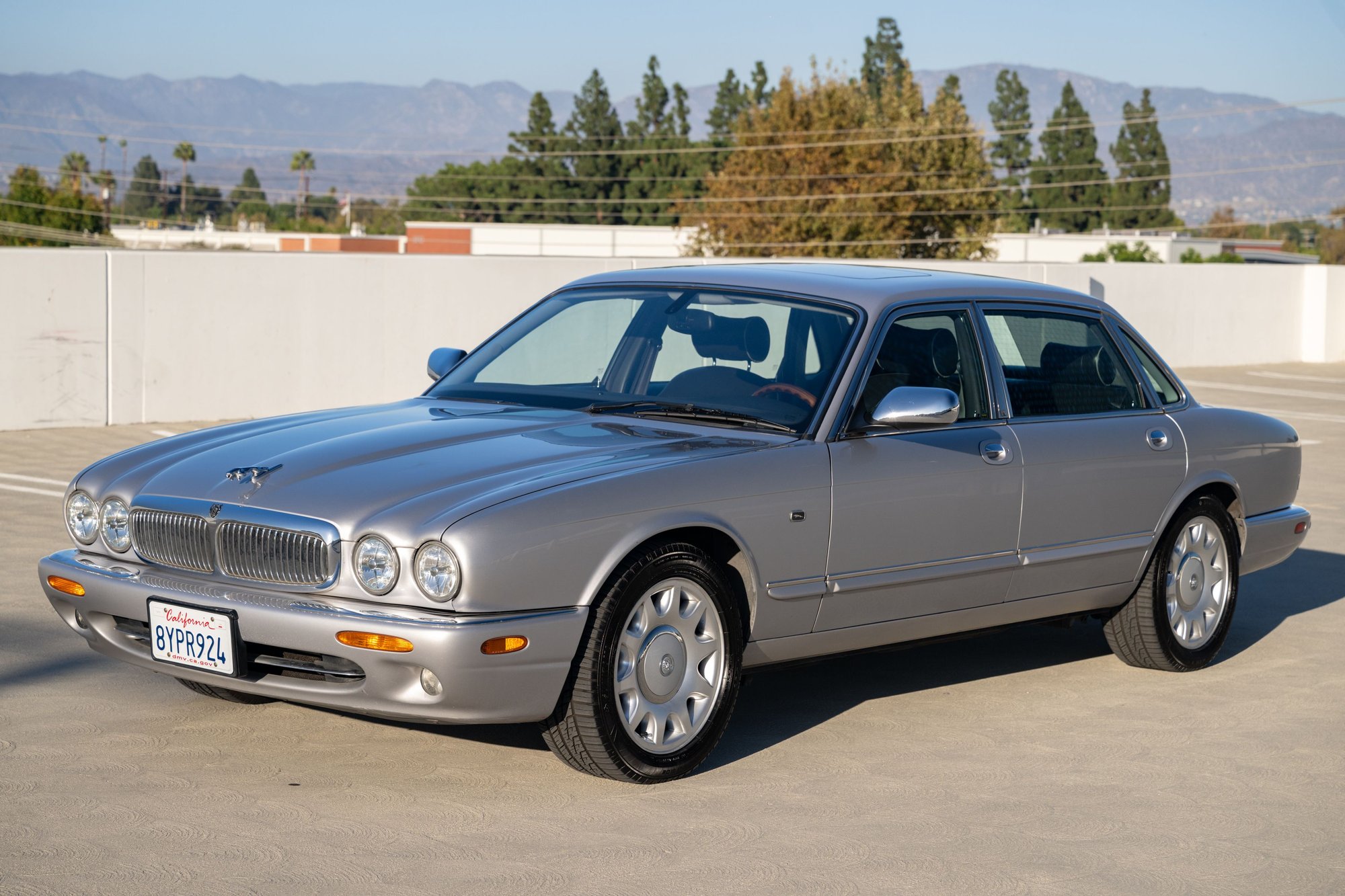 2003 Jaguar Vanden Plas - 2003 Jaguar Vanden Plas Super V8 for sale on Bring A Trailer - Used - VIN SAJDA25B03MF57772 - 53,678 Miles - 8 cyl - 2WD - Automatic - Sedan - Silver - Studio City, CA 91602, United States