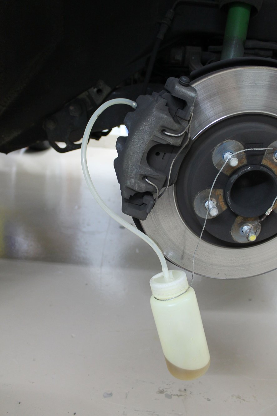 Bleeding Brakes Jaguar Forums Jaguar Enthusiasts Forum