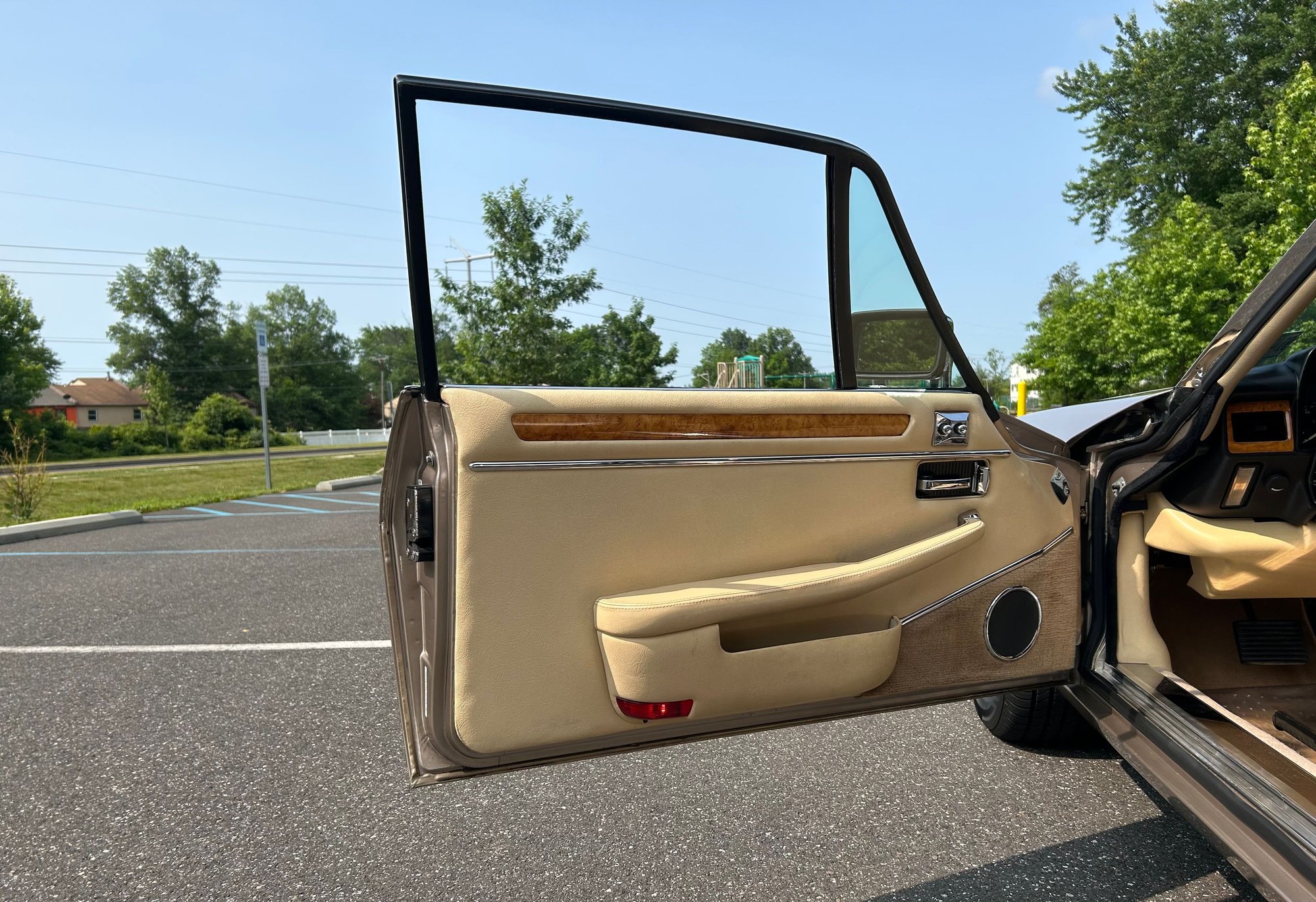 1991 Jaguar XJS - 1991 Jaguar XJS - Used - VIN SAJTW5842MC177301 - 88,500 Miles - 12 cyl - 2WD - Automatic - Coupe - Gold - Warrington, PA 18976, United States