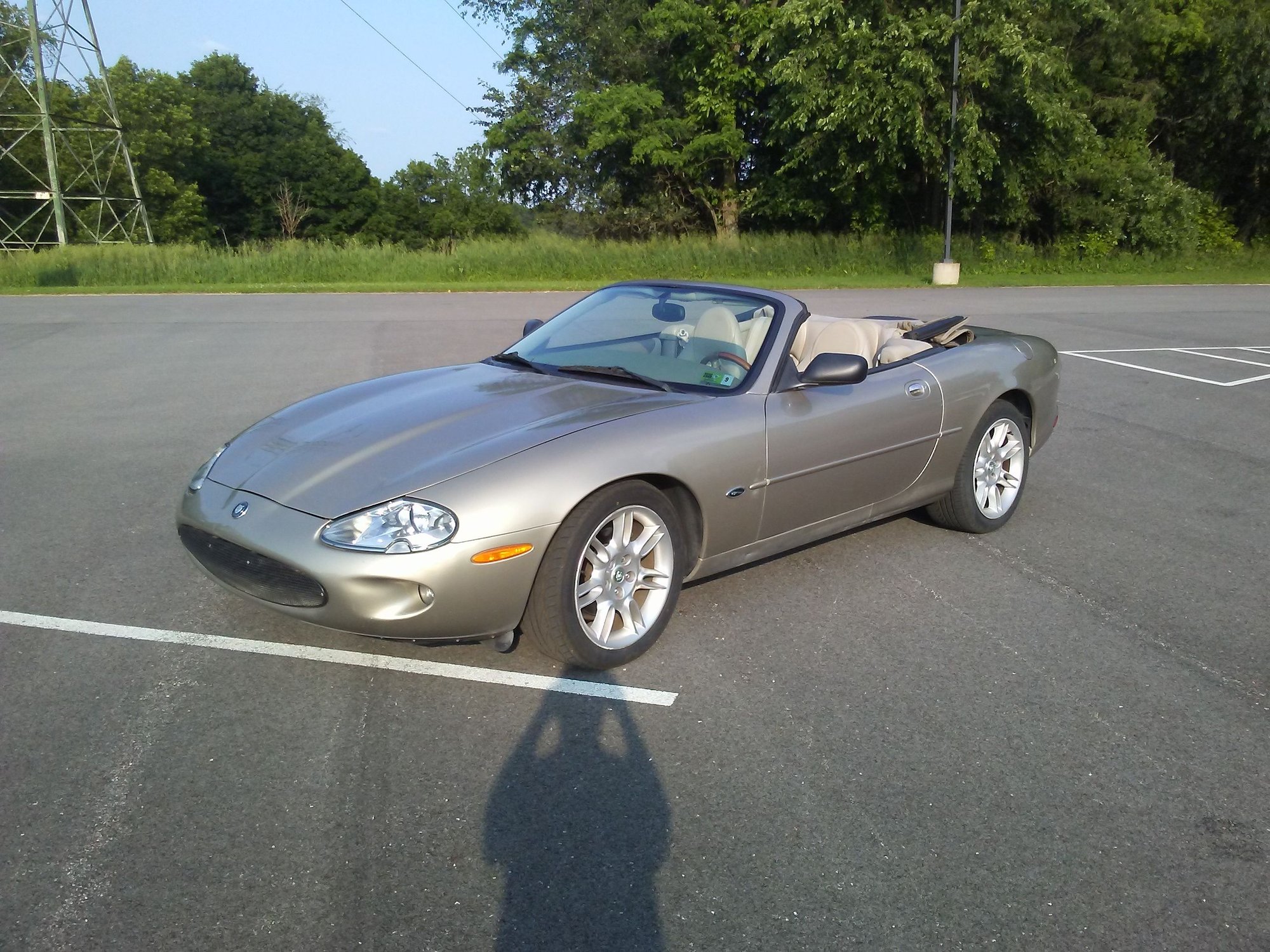 1997 Jaguar XK8 - 1997 Jaguar xk8 102k miles. - Used - VIN SAJGX2744VC008107 - 102,000 Miles - 8 cyl - 2WD - Automatic - Convertible - Gold - Weirton, WV 26062, United States