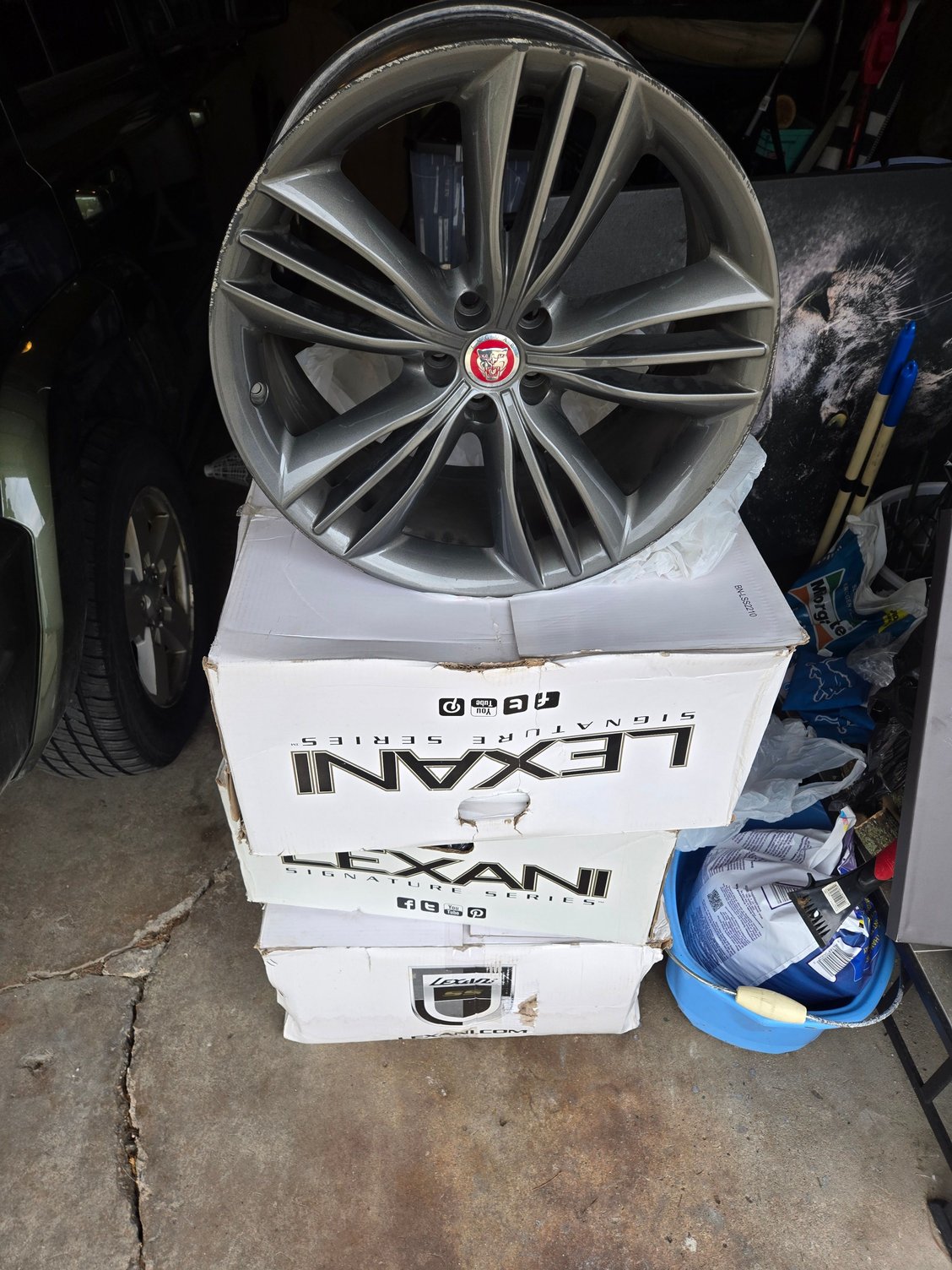 I got some OEM stock 20's im getting rid of.