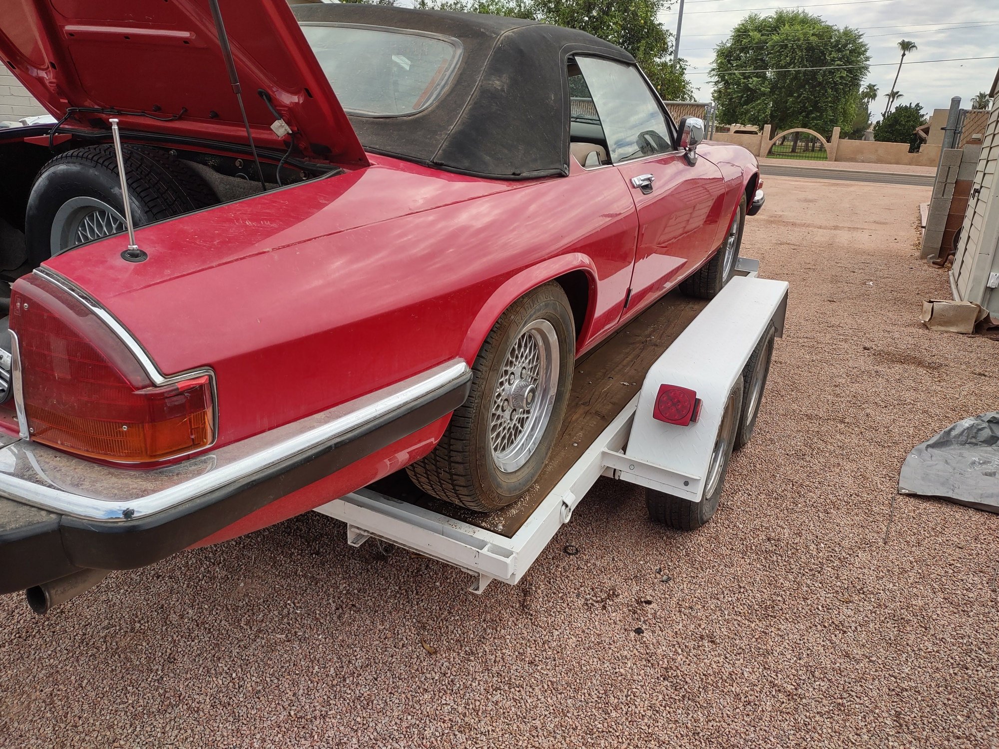 1989 Jaguar XJS - 1989 Jaguar XJS - Good Restoration Project - Used - VIN SAJNV4846KC156102 - 113,400 Miles - 12 cyl - 2WD - Automatic - Convertible - Red - Mesa, AZ 85215, United States