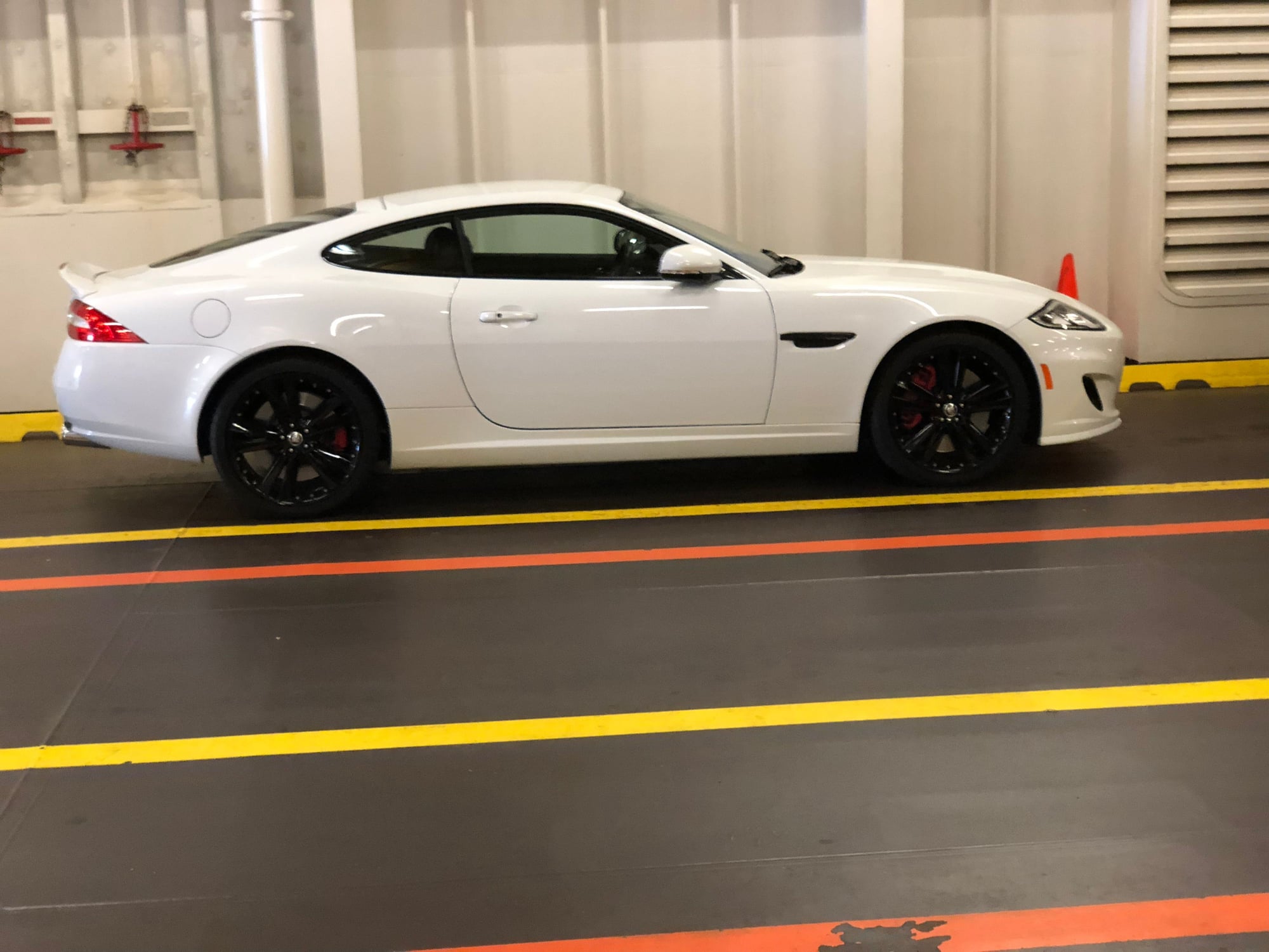 2013 Jaguar XKR - Mint 2013 XKR Canadian 16km only - Used - VIN SAJXA4DC0DMB50295 - 16,000 Miles - 8 cyl - 2WD - Automatic - Coupe - White - Victoria, BC V8W4A4, Canada