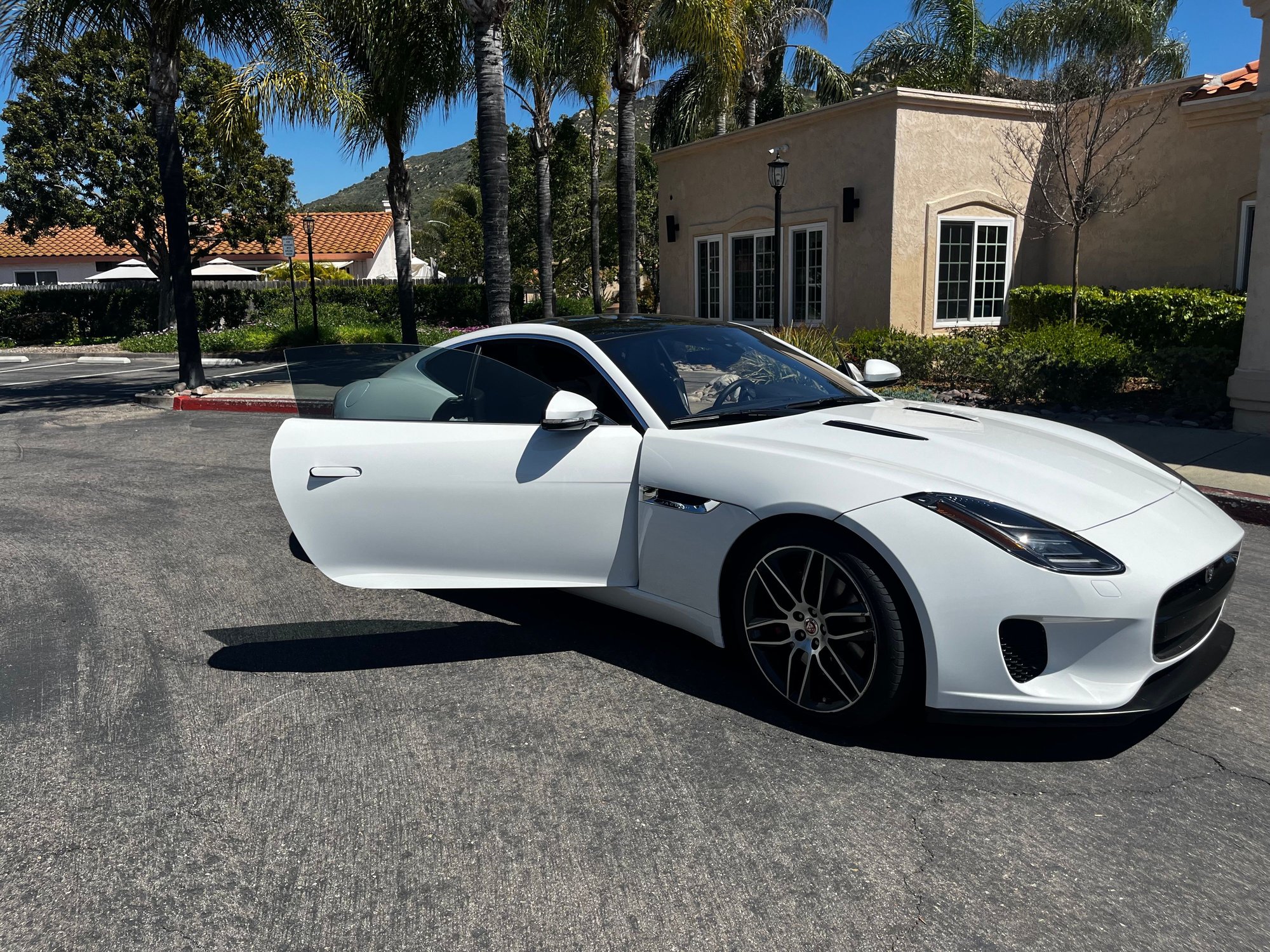 2020 Jaguar F-Type - 2020 F-Type P300 Coupe - Used - VIN SAJDD1GX3LCK68530 - 13,481 Miles - 4 cyl - 2WD - Automatic - Coupe - White - Fallbrook, CA 92028, United States