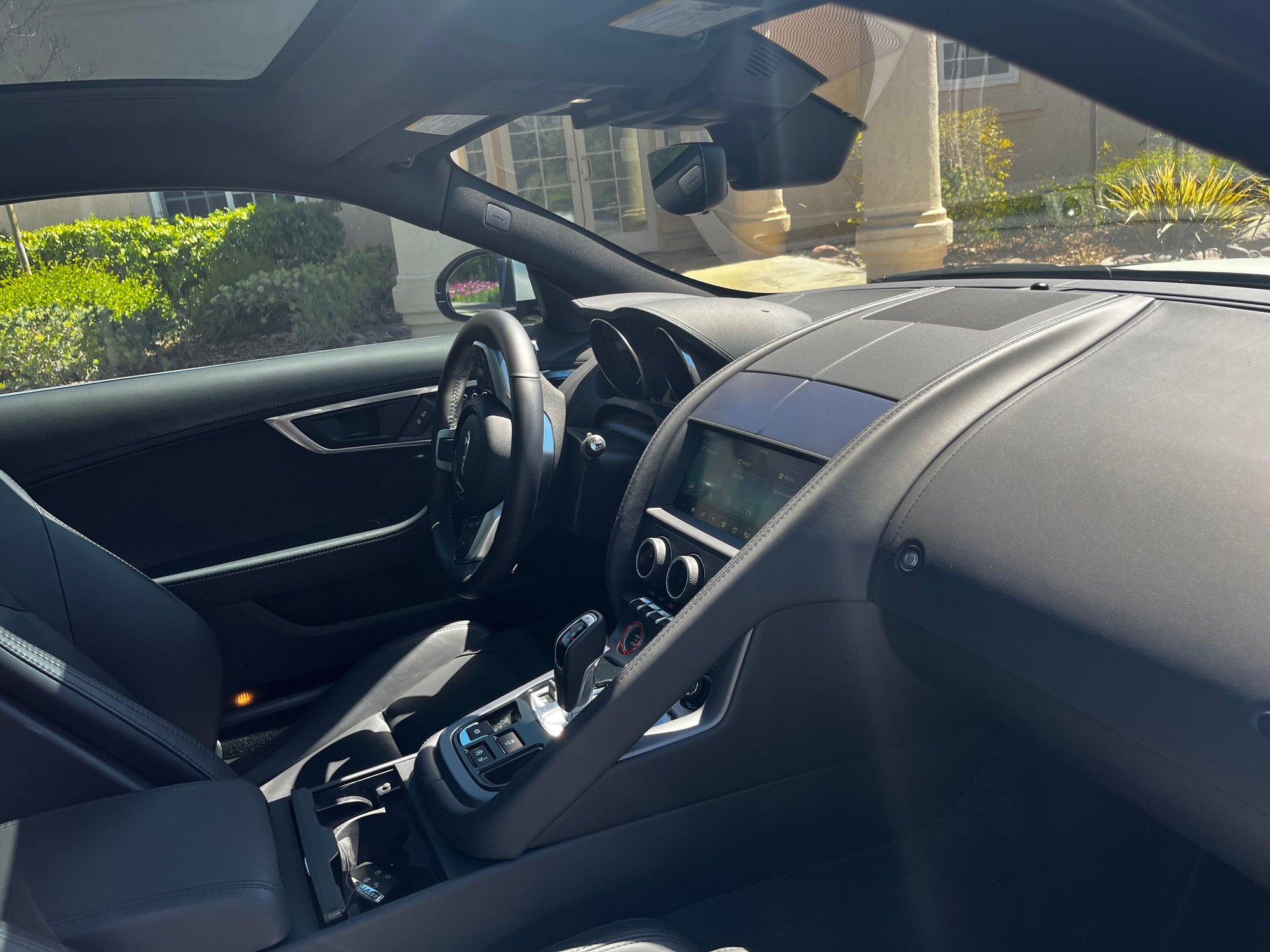 2020 Jaguar F-Type - 2020 F-Type P300 Coupe - Used - VIN SAJDD1GX3LCK68530 - 13,481 Miles - 4 cyl - 2WD - Automatic - Coupe - White - Fallbrook, CA 92028, United States