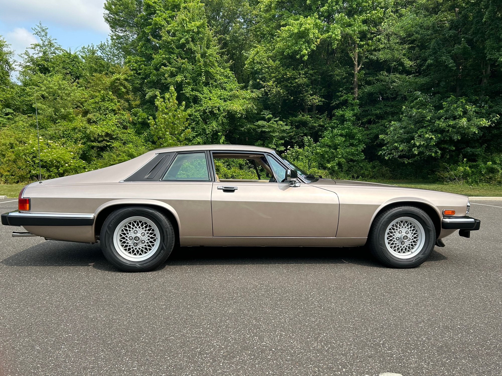 1991 Jaguar XJS - 1991 Jaguar XJS - Used - VIN SAJTW5842MC177301 - 88,500 Miles - 12 cyl - 2WD - Automatic - Coupe - Gold - Warrington, PA 18976, United States
