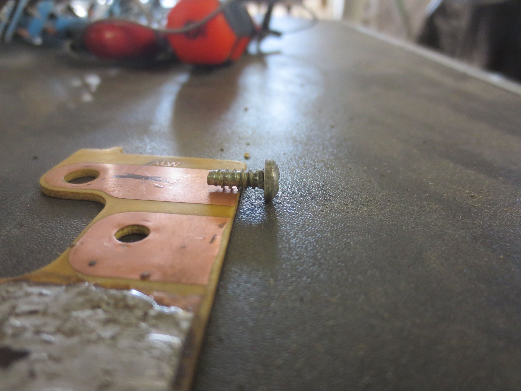 This shows the very tenuous way the circuit board makes electrical contact with the instrument