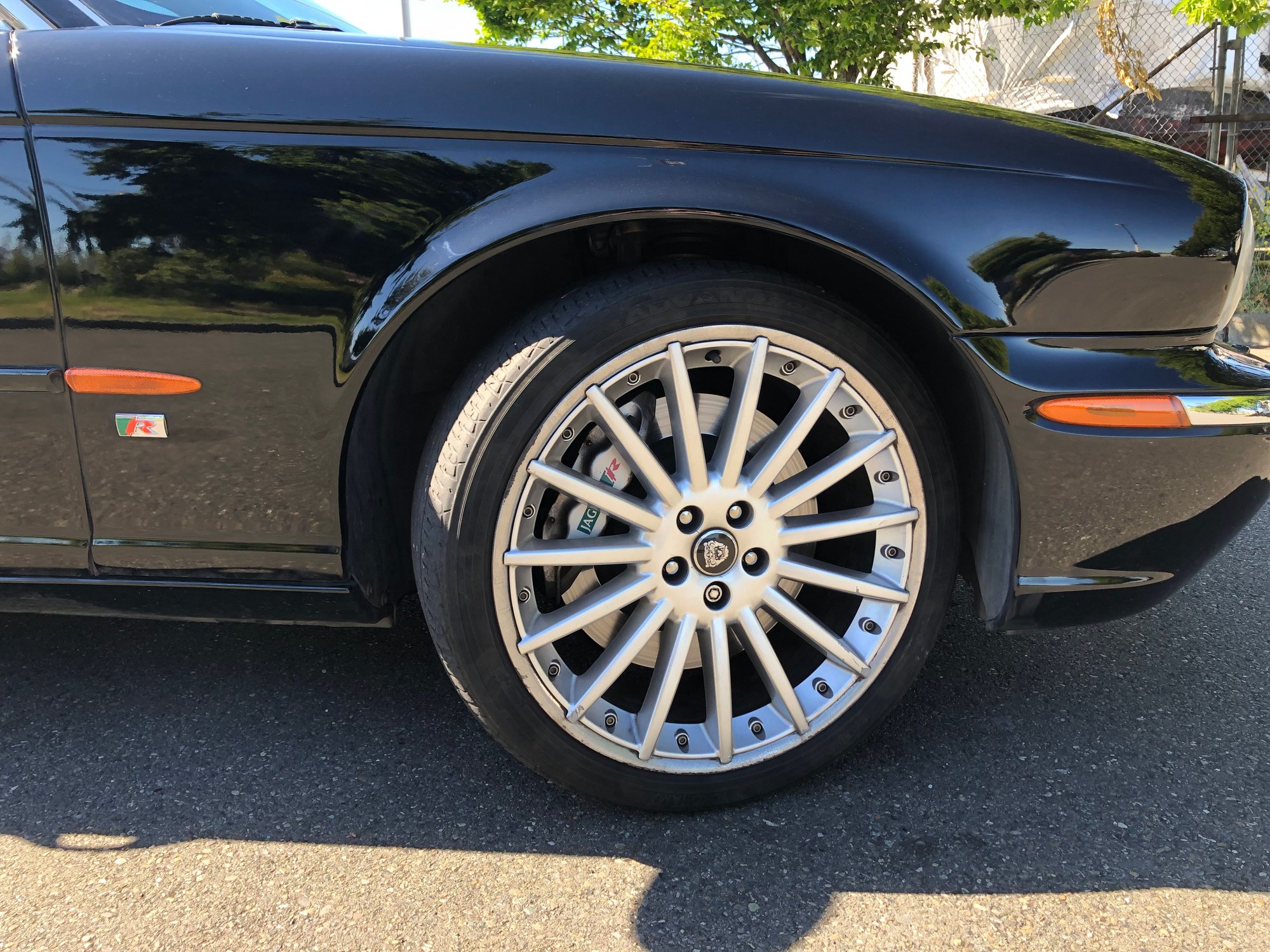 2004 Jaguar XJR - 2004 XJR for Sale - Used - VIN SAJWA73B34TG19553 - 143,000 Miles - 8 cyl - 2WD - Automatic - Sedan - Black - Seattle, WA 98188, United States