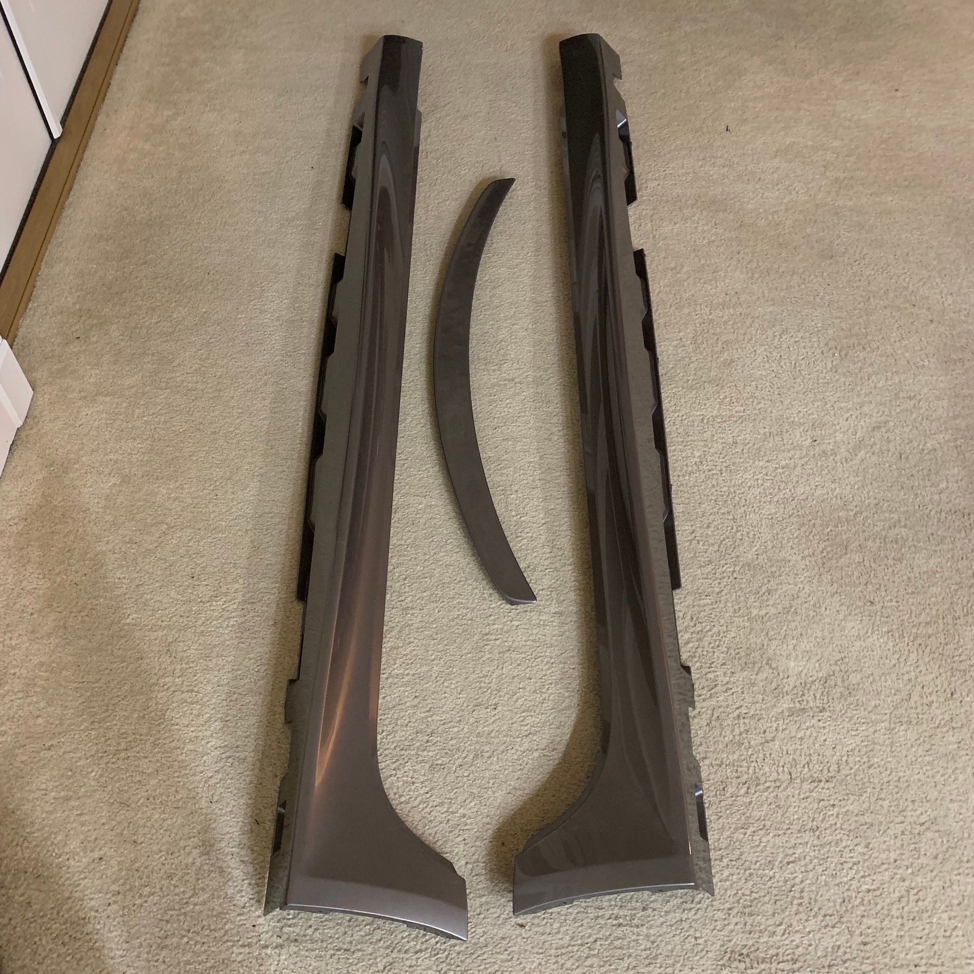 Exterior Body Parts - Jaguar XFR side skirts and spoiler - Used - All Years Jaguar XF - Bluffton, SC 29910, United States
