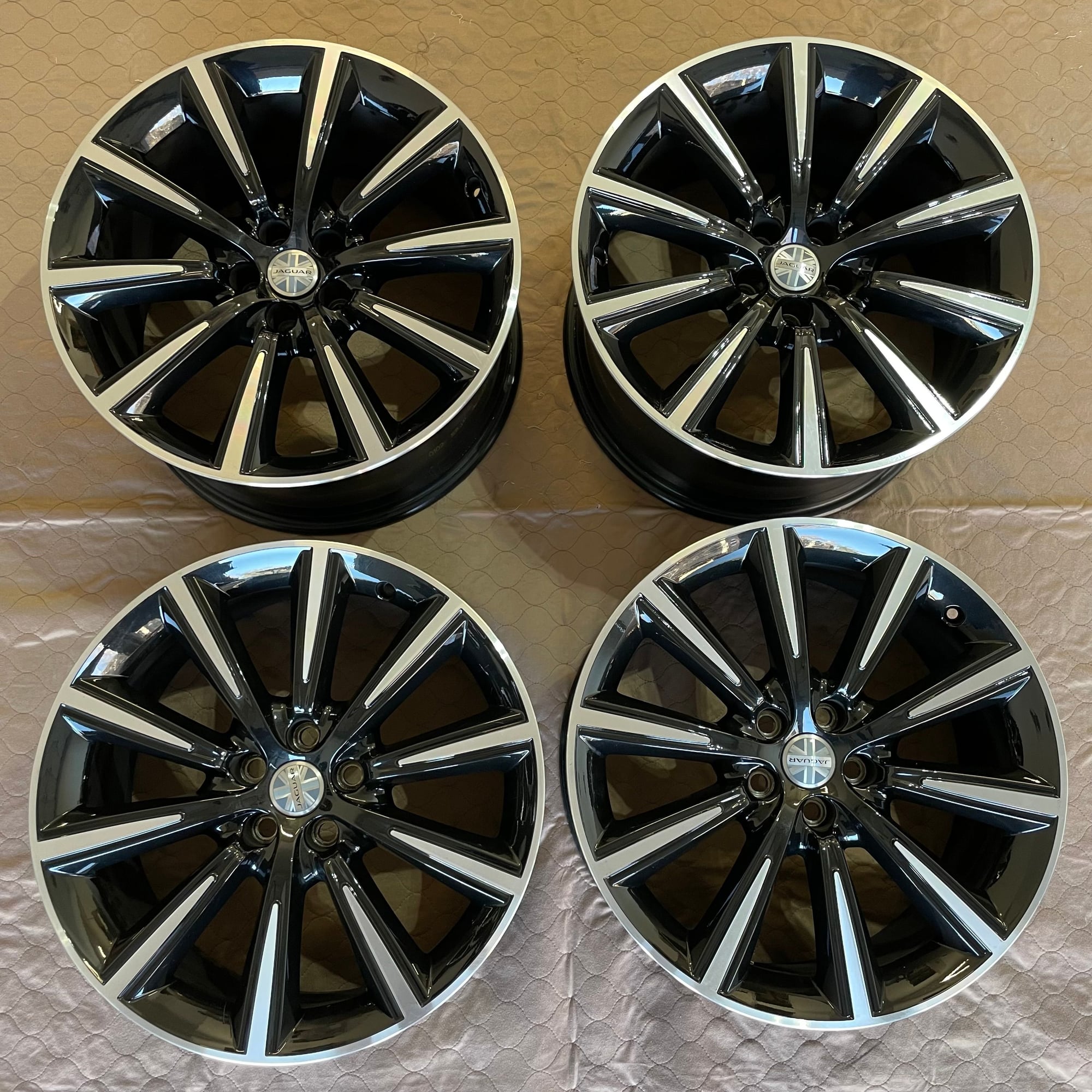 Wheels and Tires/Axles - 19" OEM Gloss Black Diamond Turned Finish Alloy Rims for F-Type - Used - 2014 to 2022 Jaguar F-Type - East Bay, CA 94579, United States