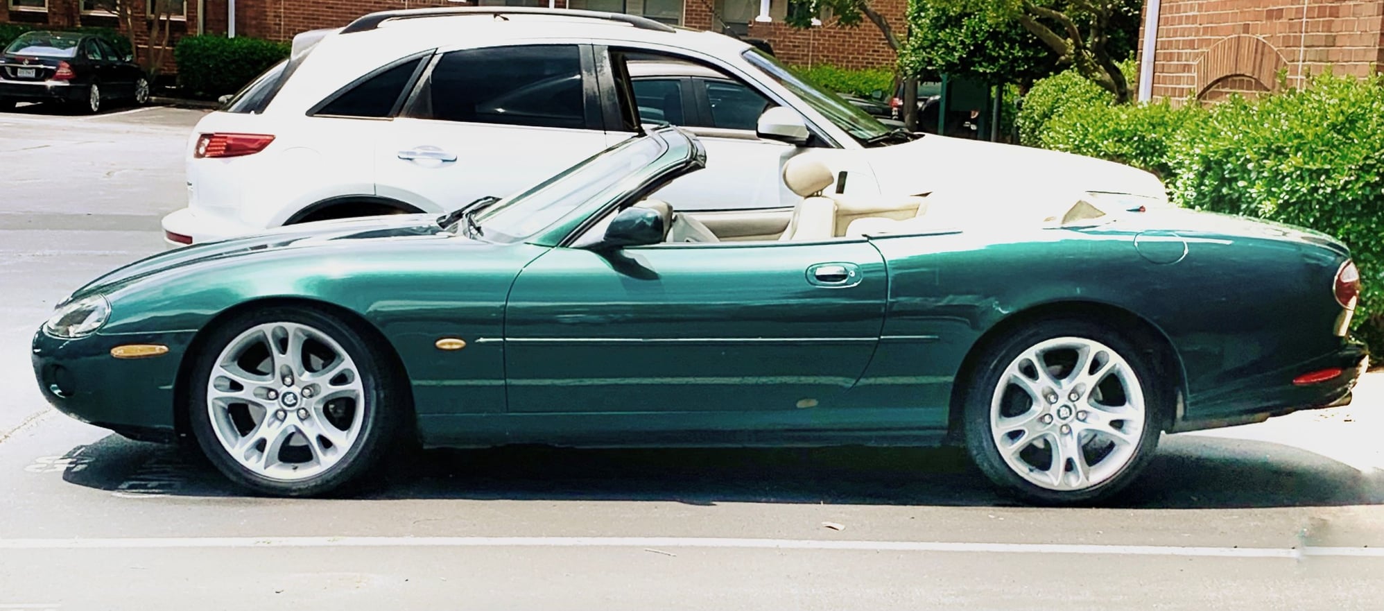 2003 Jaguar XK8 - 2003 Jaguar XK8 ~ Convertible - Used - VIN SAJDA42C332A32xxx - 135,000 Miles - 8 cyl - 2WD - Automatic - Convertible - Other - Norfolk, VA 23507, United States