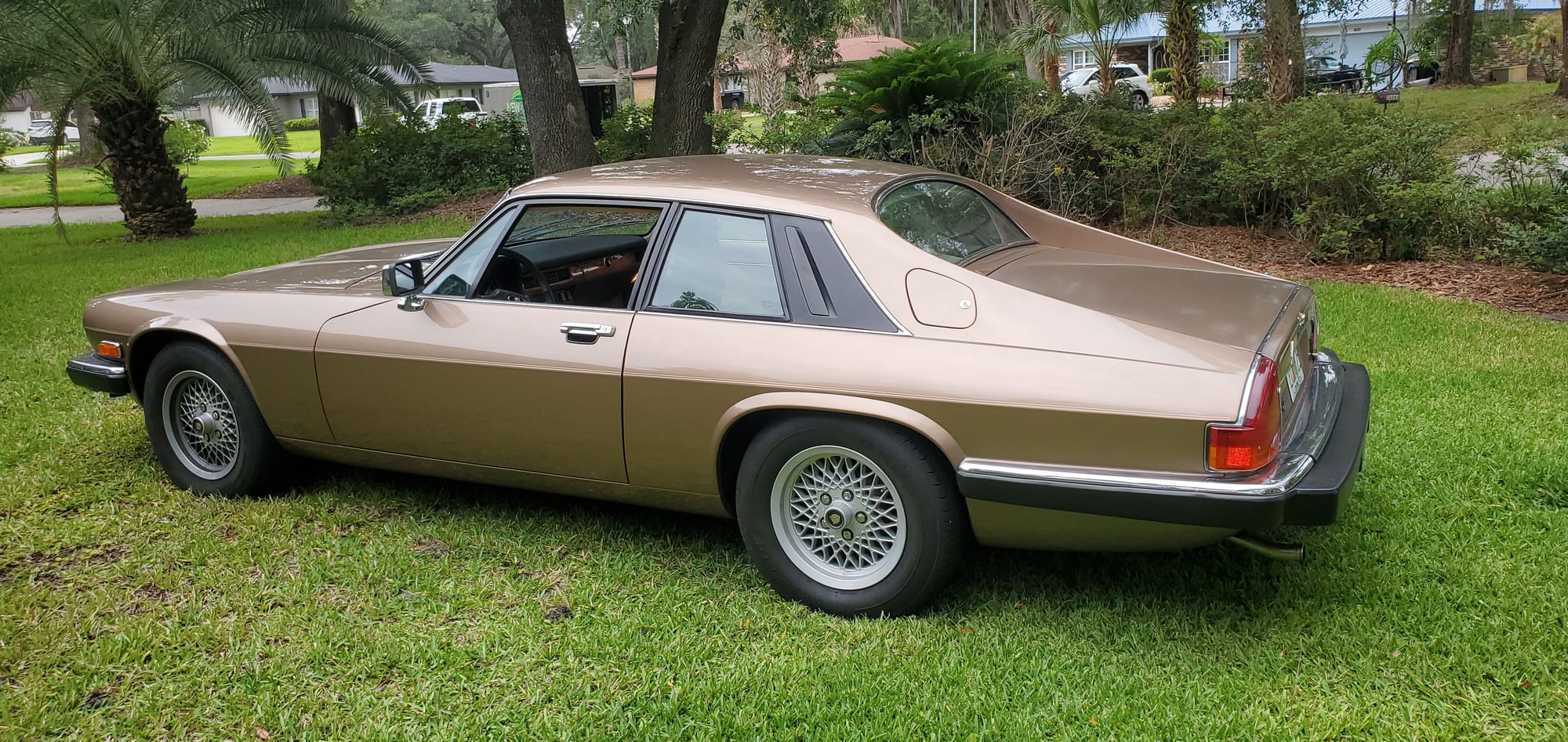 1988 Jaguar XJS - 1988 xjs canadian spec 60k miles - Used - VIN SAJNL5845JC149538 - 60,000 Miles - 12 cyl - 2WD - Automatic - Coupe - Gold - Jacksonville, FL 32223, United States