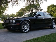 Previous: 2006 XJ8L Ebony on Charcoal