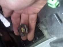 This was the connector dealer parts guy didn't know existed that plugged into a Bosch auxiliary pump.