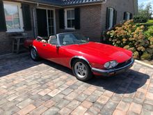 The xjs looked like this at purchase.