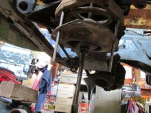 View from under the rotor. I didn't have a 1-1/16" gear wrench, so I had to use a normal box wrench, which was time consuming.