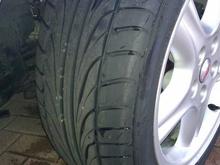 IMAG0005 Falken 245-40ZR 18 FK152