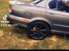 Brake calipers orange