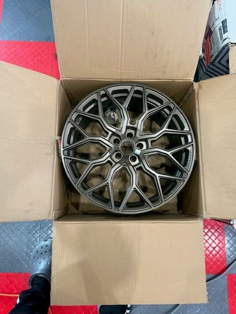 Wheels and Tires/Axles - 5X108 Vossen HF-2 2-20X9” 2-20x11” Satin Bronze set - New - -1 to 2027  All Models - -1 to 2027  All Models - West Harrison, NY 10604, United States