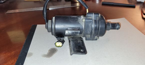 Denso MNA6710AB Auxiliary Water Pump