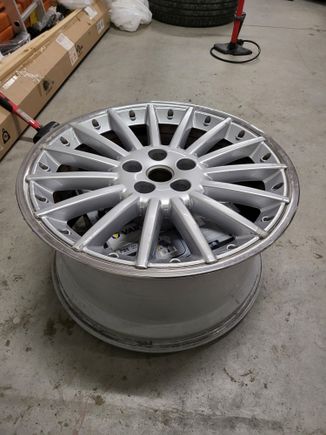 All screws out, really almost no effort at all, M8 ("twin-screw" hex), NOT M7 like the bolts are mentioned everywhere online