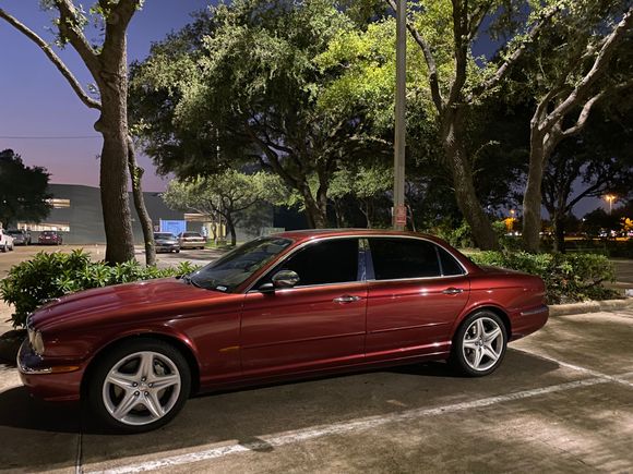 Recent picture of the Red Super V8. 

Last 6 of the Vin on this beauty is G38071