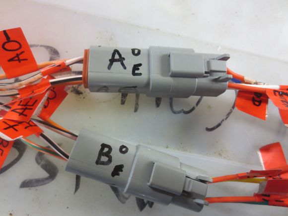 The connectors are labelled A or B, according to which bank they service, and one side of the plug handles the odd numbered injector batch, and one the even numbered batch.