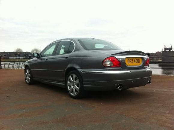 BELFAST BOY'S X TYPE 2.5 V6 AWD