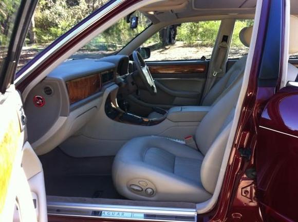 XJX300 Interior