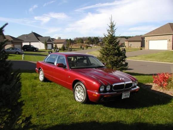 '01 XJ8