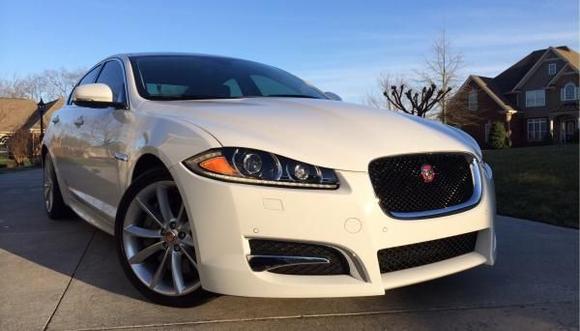 Red center caps and grill badge...it's good to be bad!